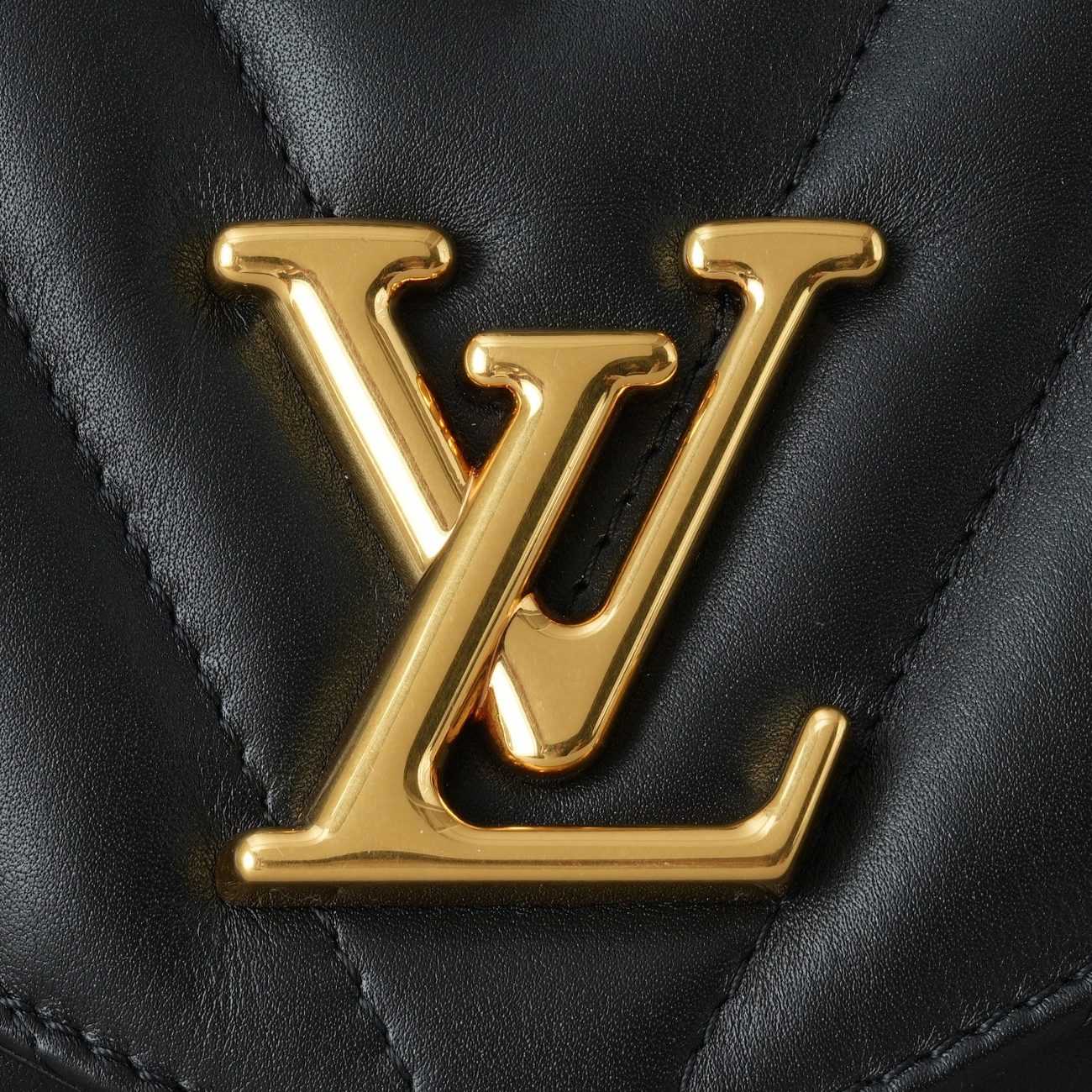 LOUIS VUITTON(USED)루이비통 M58552 뉴웨이브 체인 숄더백